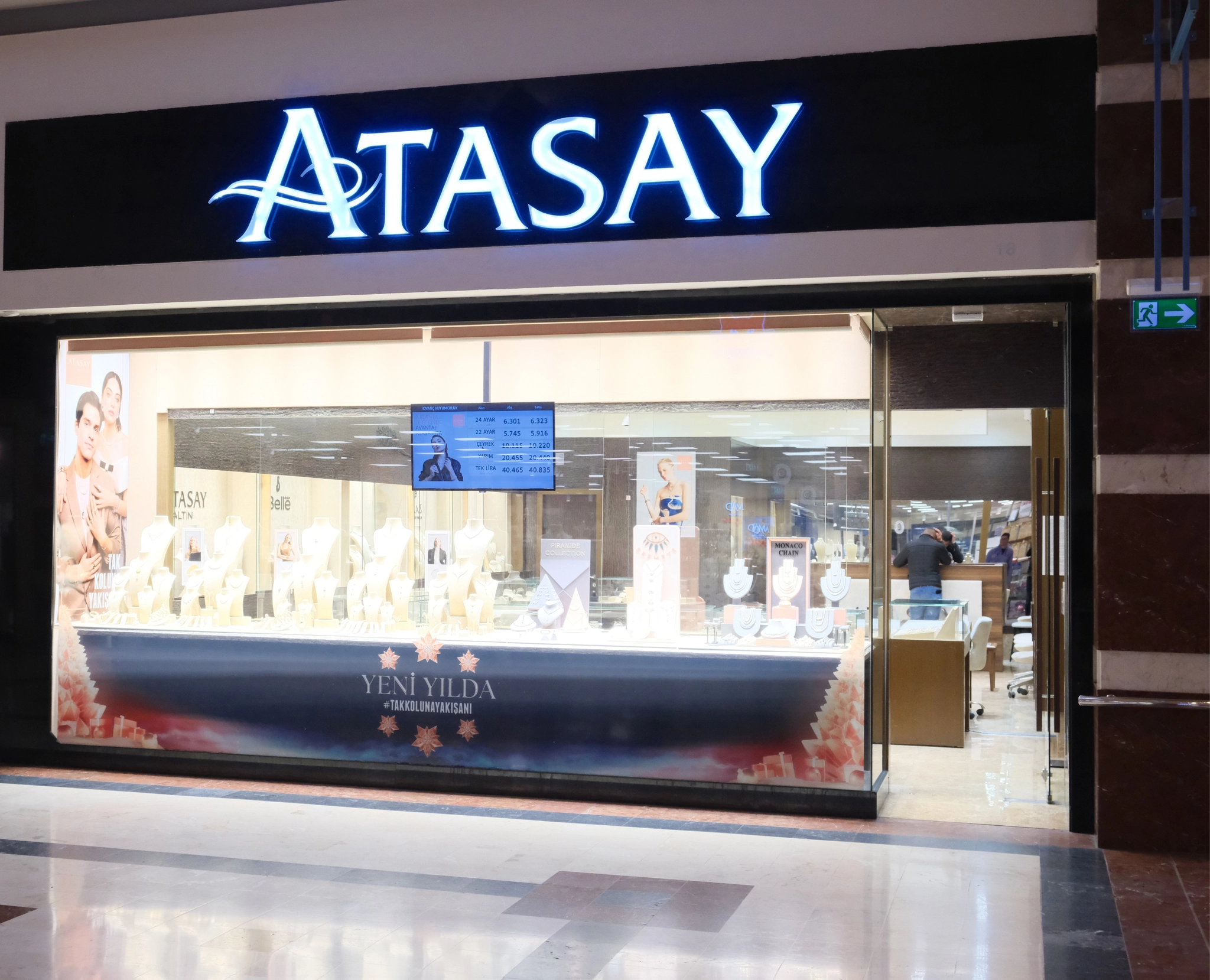 Atasay M1 Real AVM mağazası